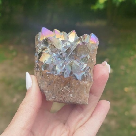 Titanium Aura Quartz Crystal - Picture 3 of 10